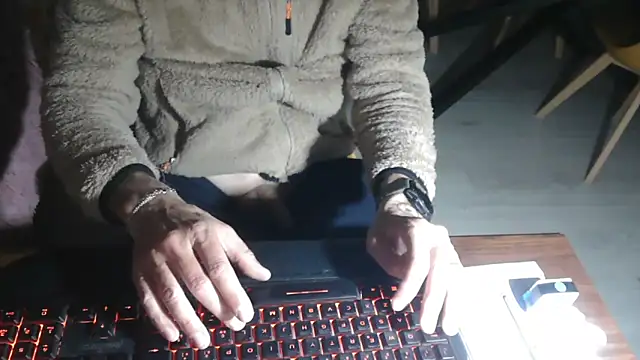 Adri gard online show from April 6, 8:43 pm