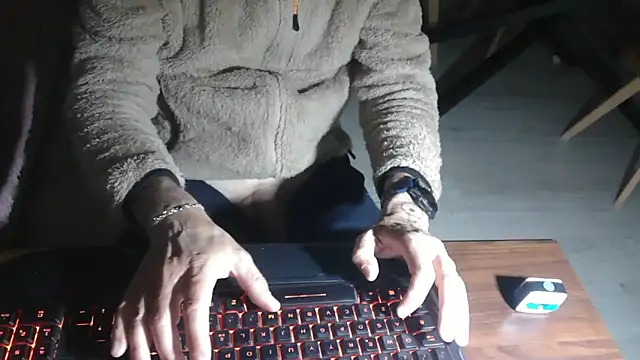 Adri gard online show from April 14, 8:37 pm