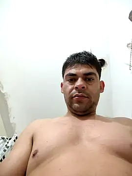 Snapshot of Pija22ctM chatting on October 25, 8:03 pm Pija22ctM online show from October 25, 8:03 pm