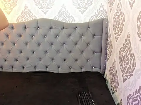 Snapshot of Lilyevansx chatting on May 26, 12:12 pm Lilyevansx online show from May 26, 12:12 pm