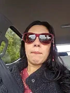 Reinacatchile online show from February 2, 5:15 pm