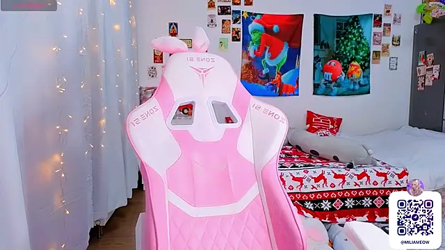 Milia Parker online show from January 11, 8:03 pm