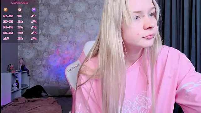 Snapshot of Milia_Parker chatting on July 8, 5:06 pm Milia Parker online show from July 8, 5:06 pm