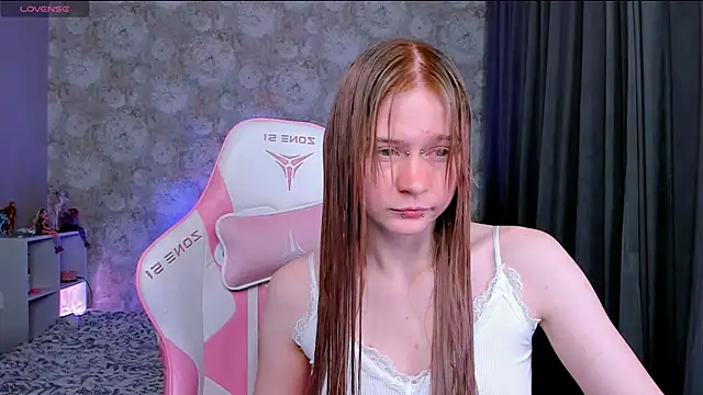 Snapshot of Milia_Parker chatting on July 25, 5:54 pm Milia Parker online show from July 25, 5:54 pm