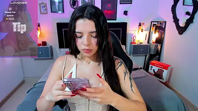 Snapshot of Charlotte__Benett chatting on July 24, 5:16 am Charlotte Benett online show from July 24, 5:16 am