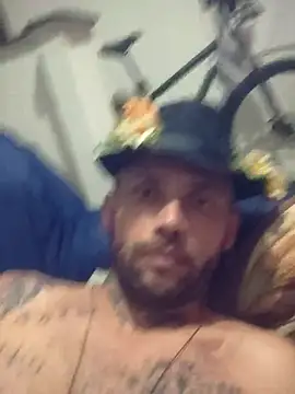 Leonpicudo online show from December 10, 5:28 am