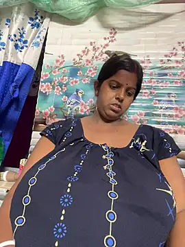 Beauty-queen online show from April 14, 2:34 pm