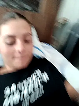 lincaramelo online show from December 15, 9:09 pm