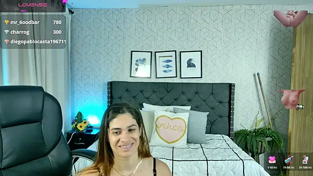 Snapshot of sussy__stone chatting on December 26, 9:58 pm sussy stone online show from December 26, 9:58 pm