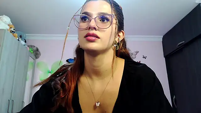 caroline jonson online show from November 17, 9:53 pm