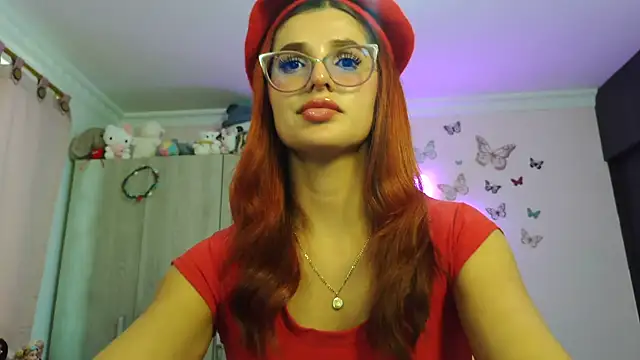 Snapshot of caroline_jonson chatting on April 30, 9:08 pm caroline jonson online show from April 30, 9:08 pm