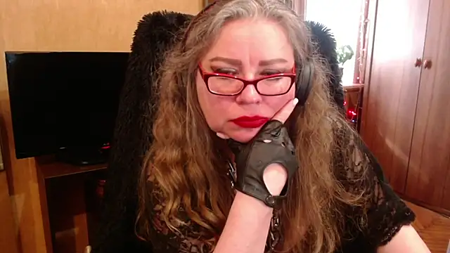 Miss Tress online show from March 9, 7:23 am