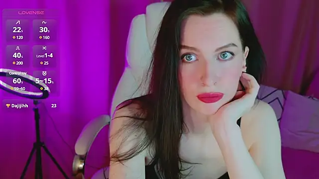 AndreaAshton online show from December 12, 4:32 pm