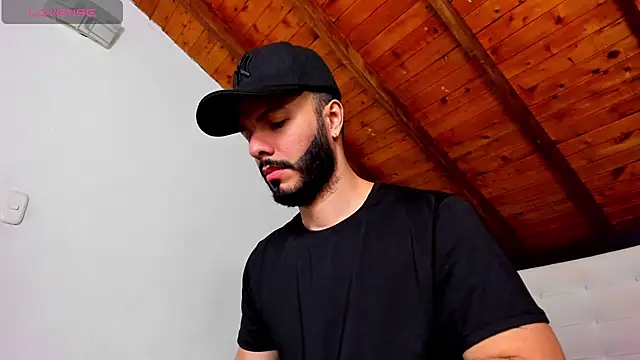 Tom Bailey online show from April 13, 3:28 pm