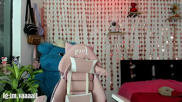 Snapshot of lucyy_tay chatting on October 4, 2:31 am lucyy tay online show from October 4, 2:31 am