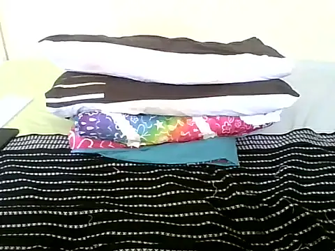 Snapshot of nisherjay chatting on January 22, 1:11 pm nisherjay online show from January 22, 1:11 pm