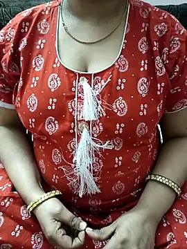 cuteyqueen online show from February 10, 1:48 pm