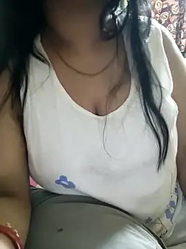 cuteyqueen online show from April 7, 9:43 am