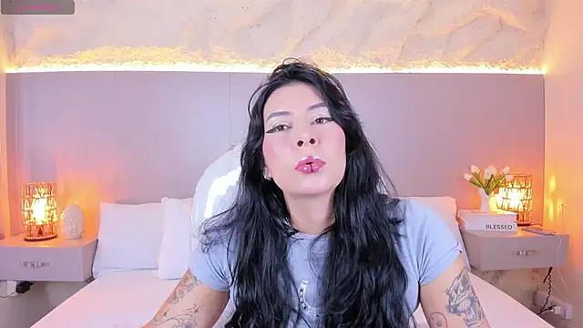 Snapshot of JessyEvans chatting on May 4, 7:32 pm JessyEvans online show from May 4, 7:32 pm