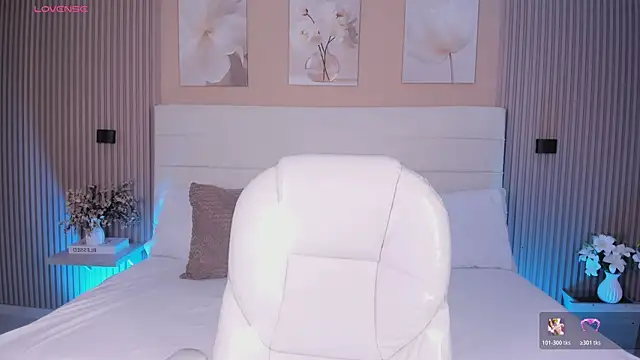 Snapshot of JessyEvans chatting on July 9, 7:29 pm JessyEvans online show from July 9, 7:29 pm