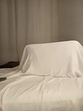 Snapshot of AnnieBraa chatting on January 12, 10:48 pm AnnieBraa online show from January 12, 10:48 pm