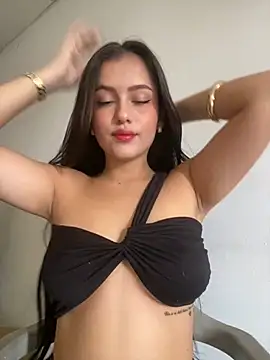 Snapshot of AbbyMillerrr chatting on May 2, 2:33 pm AbbyMillerrr online show from May 2, 2:33 pm