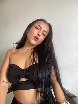 Snapshot of AbbyMillerrr chatting on May 9, 5:18 pm AbbyMillerrr online show from May 9, 5:18 pm