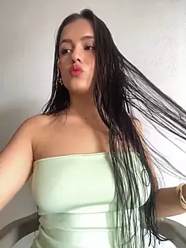 Snapshot of AbbyMillerrr chatting on June 6, 6:23 pm AbbyMillerrr online show from June 6, 6:23 pm