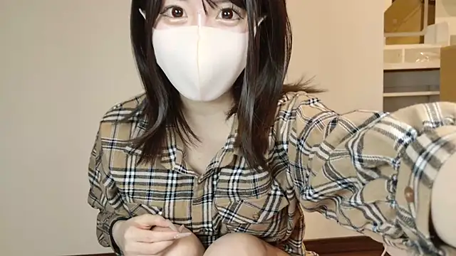 Snapshot of xx_natsumegu_xx chatting on December 20, 11:37 pm xx natsumegu xx online show from December 20, 11:37 pm