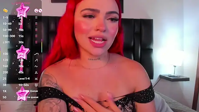 Snapshot of NicoleRouss chatting on February 4, 7:07 am NicoleRouss online show from February 4, 7:07 am