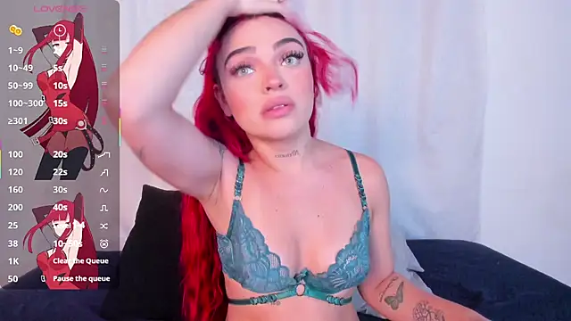 Snapshot of NicoleRouss chatting on February 26, 7:31 am NicoleRouss online show from February 26, 7:31 am