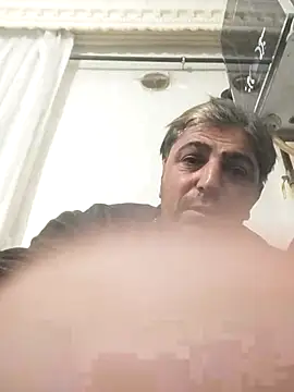 Snapshot of Muratcanik44 chatting on April 21, 11:29 pm Muratcanik44 online show from April 21, 11:29 pm