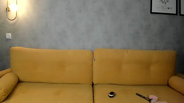 Snapshot of krstn_ chatting on May 20, 9:54 pm krstn online show from May 20, 9:54 pm