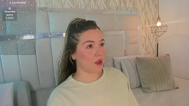 1m dalhia online show from February 10, 8:35 pm