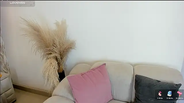 Snapshot of 1m_dalhia chatting on June 3, 8:47 pm 1m dalhia online show from June 3, 8:47 pm