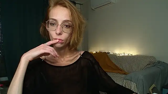 Snapshot of amber_quell_here chatting on May 30, 3:53 pm amber quell here online show from May 30, 3:53 pm