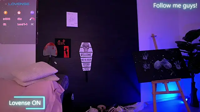 AriaVoss online show from October 28, 9:50 pm