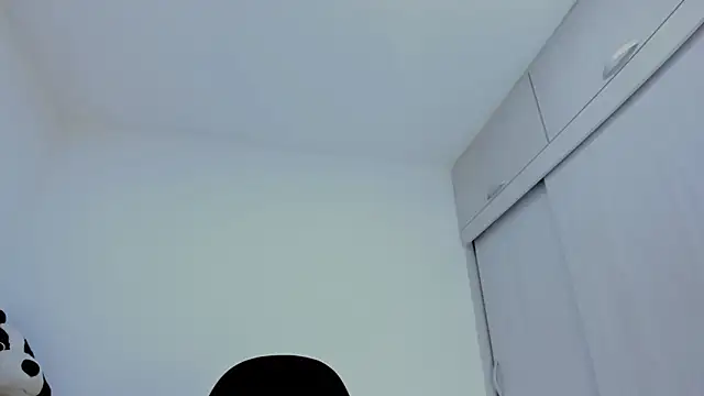 Snapshot of Amelia_Debora_Antonella chatting on April 29, 1:37 pm Amelia Debora Antonella online show from April 29, 1:37 pm
