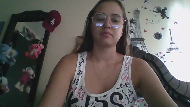 trianabell online show from November 9, 6:50 pm