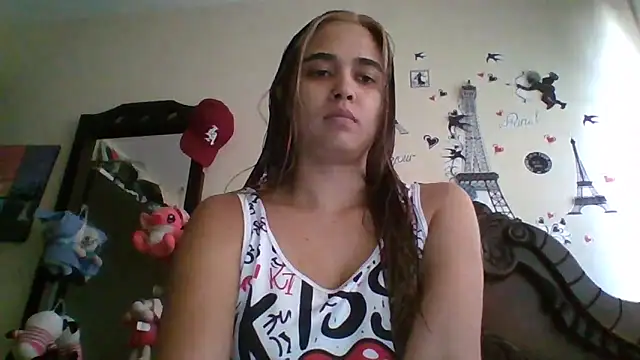 trianabell online show from November 21, 6:39 pm