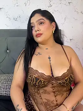 Snapshot of Brhiana_Williamms chatting on June 5, 12:55 pm Brhiana Williamms online show from June 5, 12:55 pm