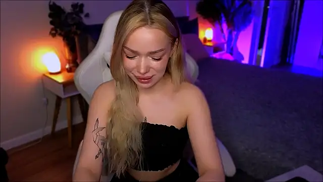 Lily Yin online show from April 14, 5:46 am