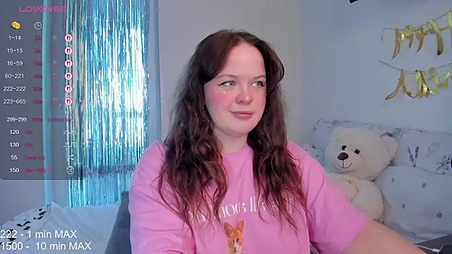 HANNA MONTANAS online show from February 3, 10:20 am