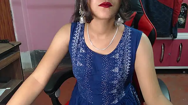 Snapshot of Angel_Alison_ chatting on February 13, 5:33 pm Angel Alison online show from February 13, 5:33 pm