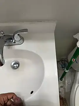 Snapshot of kiranx09 chatting on February 1, 12:15 pm kiranx09 online show from February 1, 12:15 pm