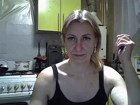 AshleyXHoney online show from October 18, 9:48 pm