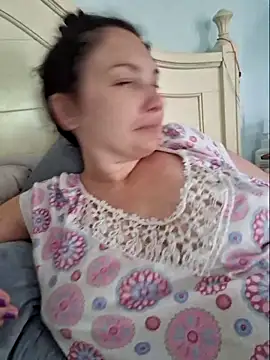 Snapshot of MilfyMrsRobinson chatting on March 9, 1:59 pm MilfyMrsRobinson online show from March 9, 1:59 pm