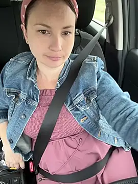 Snapshot of MilfyMrsRobinson chatting on March 14, 8:06 pm MilfyMrsRobinson online show from March 14, 8:06 pm