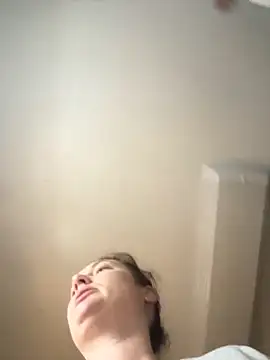 Snapshot of MilfyMrsRobinson chatting on September 17, 9:00 am MilfyMrsRobinson online show from September 17, 9:00 am