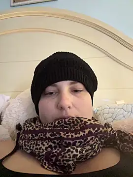 MilfyMrsRobinson online show from March 4, 7:53 pm